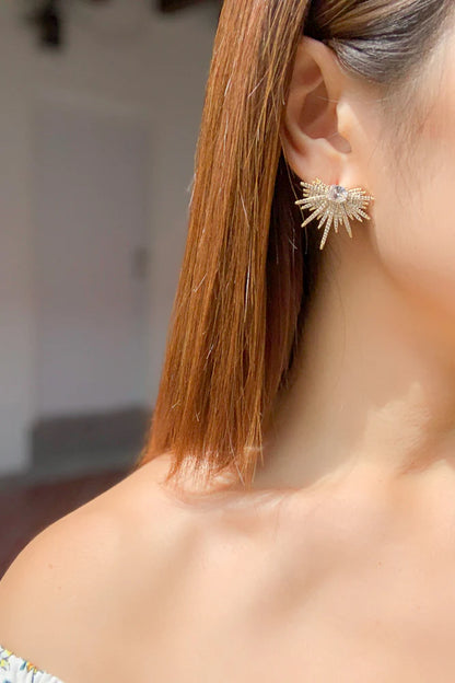 Elevate your evening with these stunning glass crystal earrings