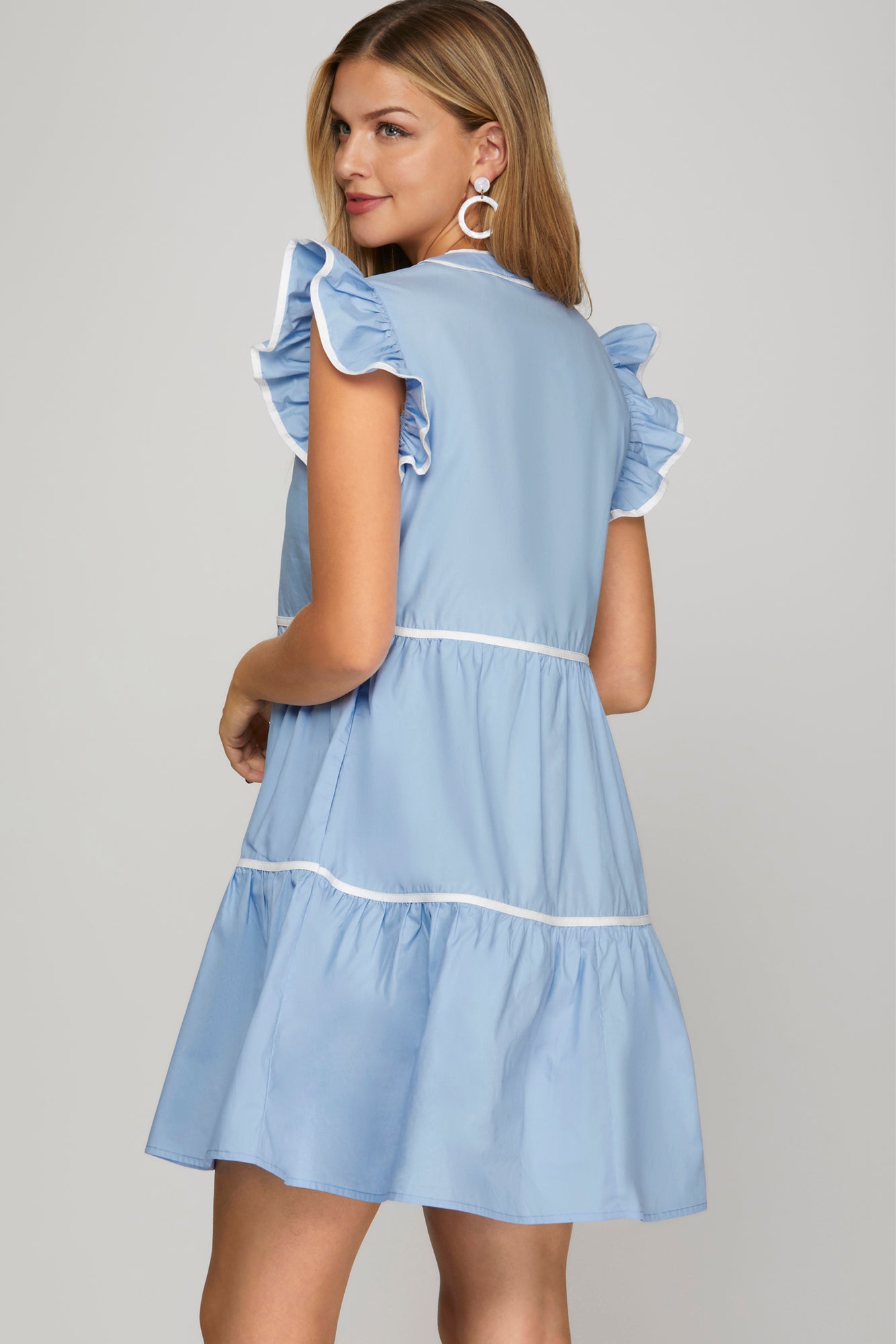 Ruffle Sleeve Tired Dress With Contrast Piping